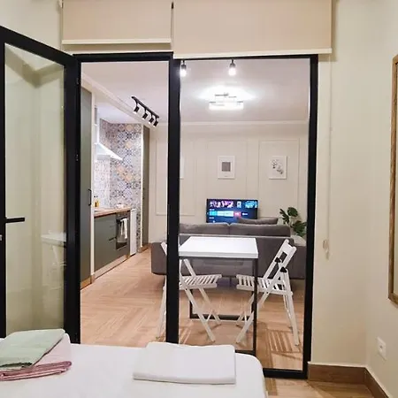 2V1 - Center Apartment 4 Tirana Exterior photo